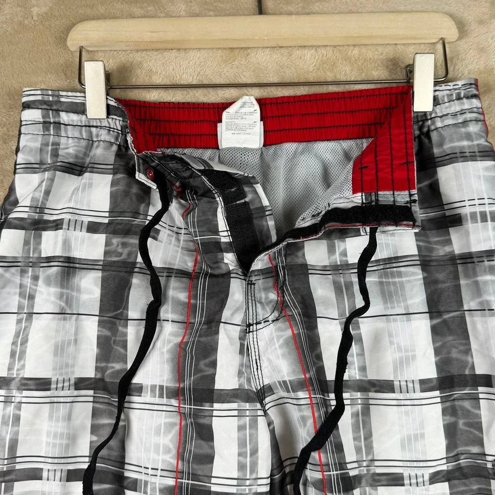 Speedo Mens Large Plaid Board Shorts‎ Black White Red Swim Trunks Mesh Lined